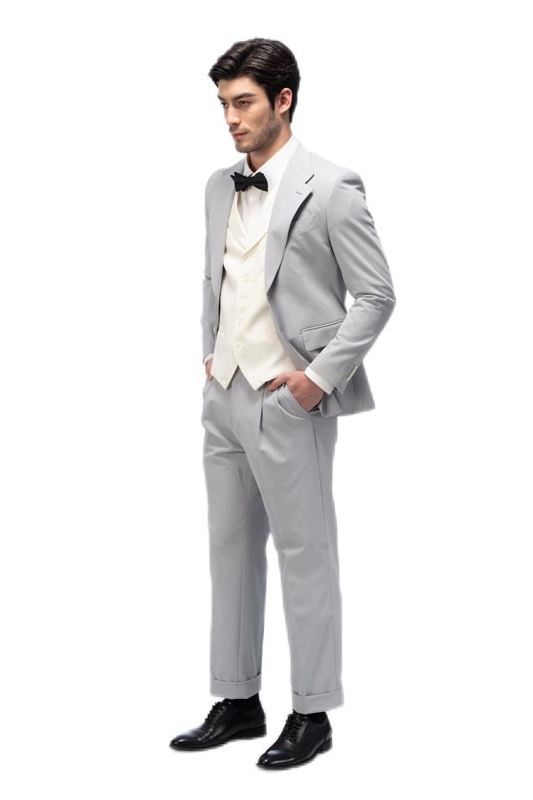 Grey Flat Collar with Creamy Vest Suit