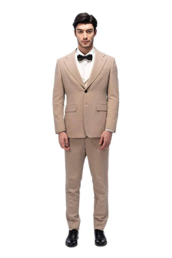 Brown Flat Collar with Creamy Vest Suit