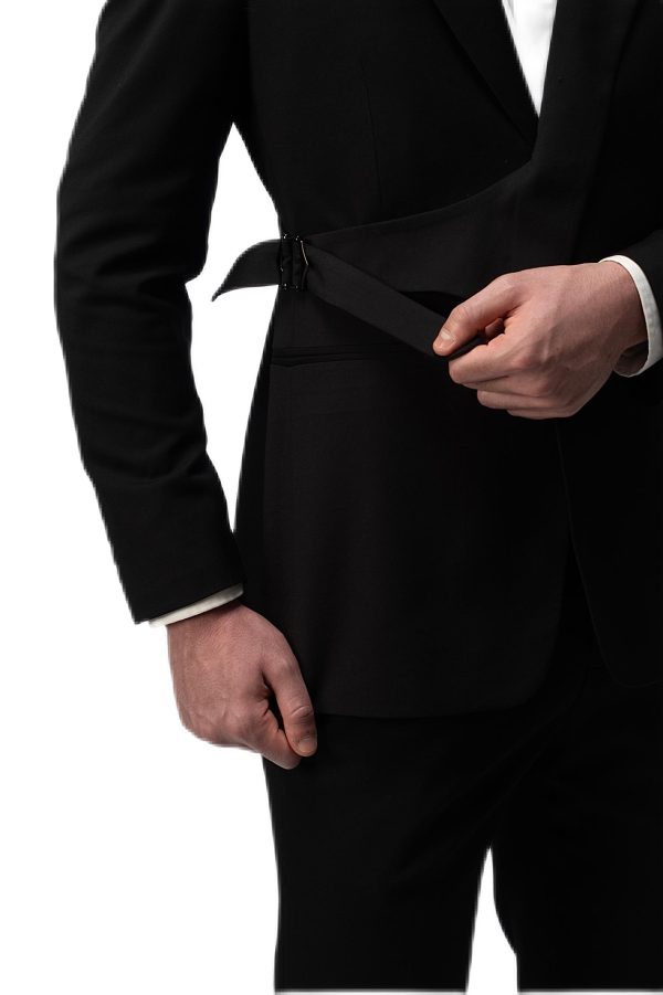 Classic Black Peak-Cut Closure Collar Suit